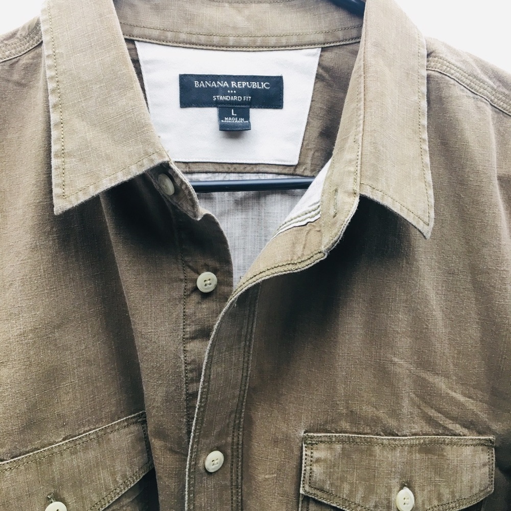 Banana Republic Men’s Work Shirt